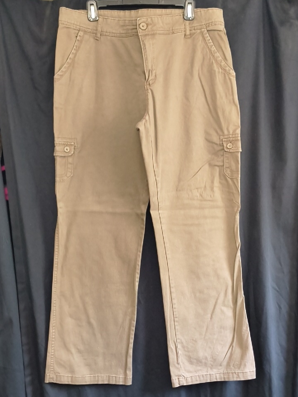 Faded Glory Women's Cargo Pants - Sable Item #0040